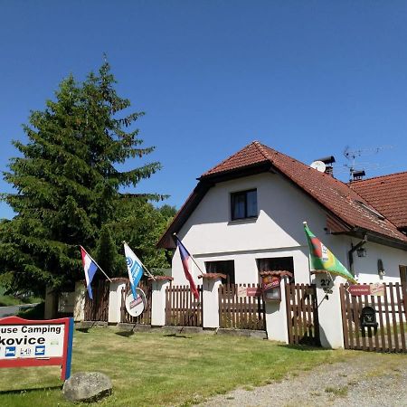 Camping & Guest House Pliskovice Mirovice Eksteriør bilde