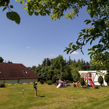 Camping & Guest House Pliskovice Mirovice Eksteriør bilde